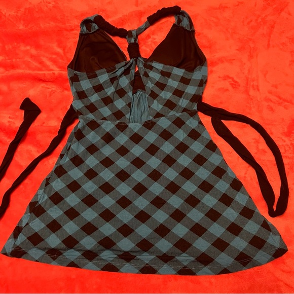 Twenty One Tank Top - Picture 2 of 4